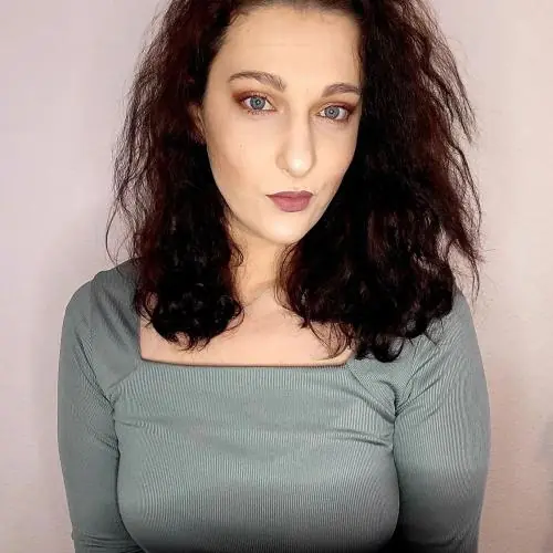 sandralina367 image 0